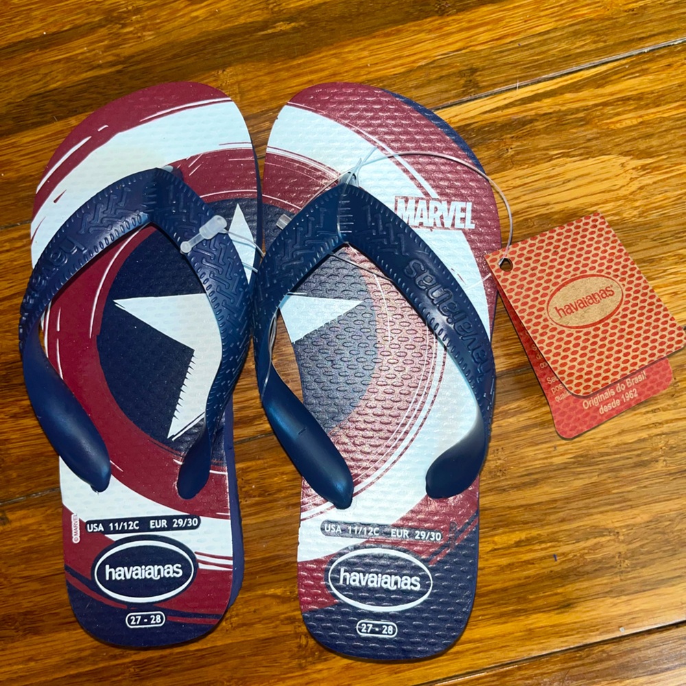 Havaianas x Marvel Captain America Blue & Red Sandals Flip Flops Sz 11/12C NWT